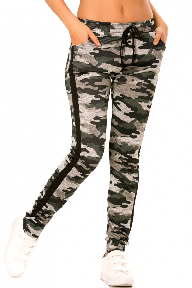 Pantalon jogging militaire gris avec poches et bandes noires. Enleg 9-104A. - 3