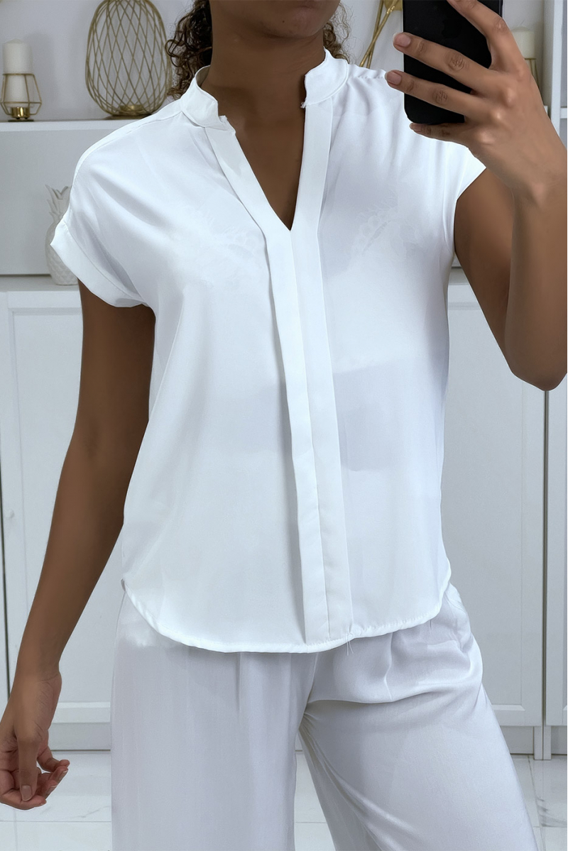 White V-neck top with front pleats - 3