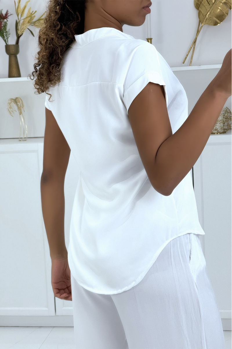 White V-neck top with front pleats - 4
