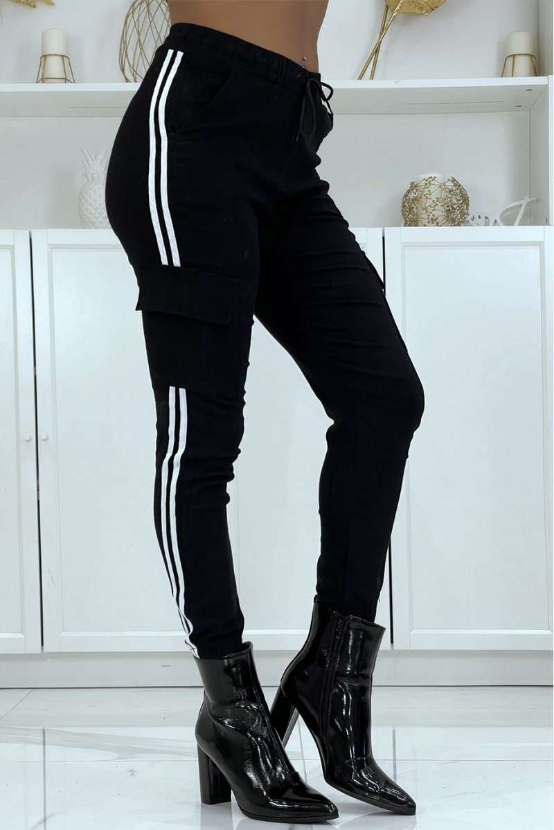 Black jeggings with white stripes and pockets - 1