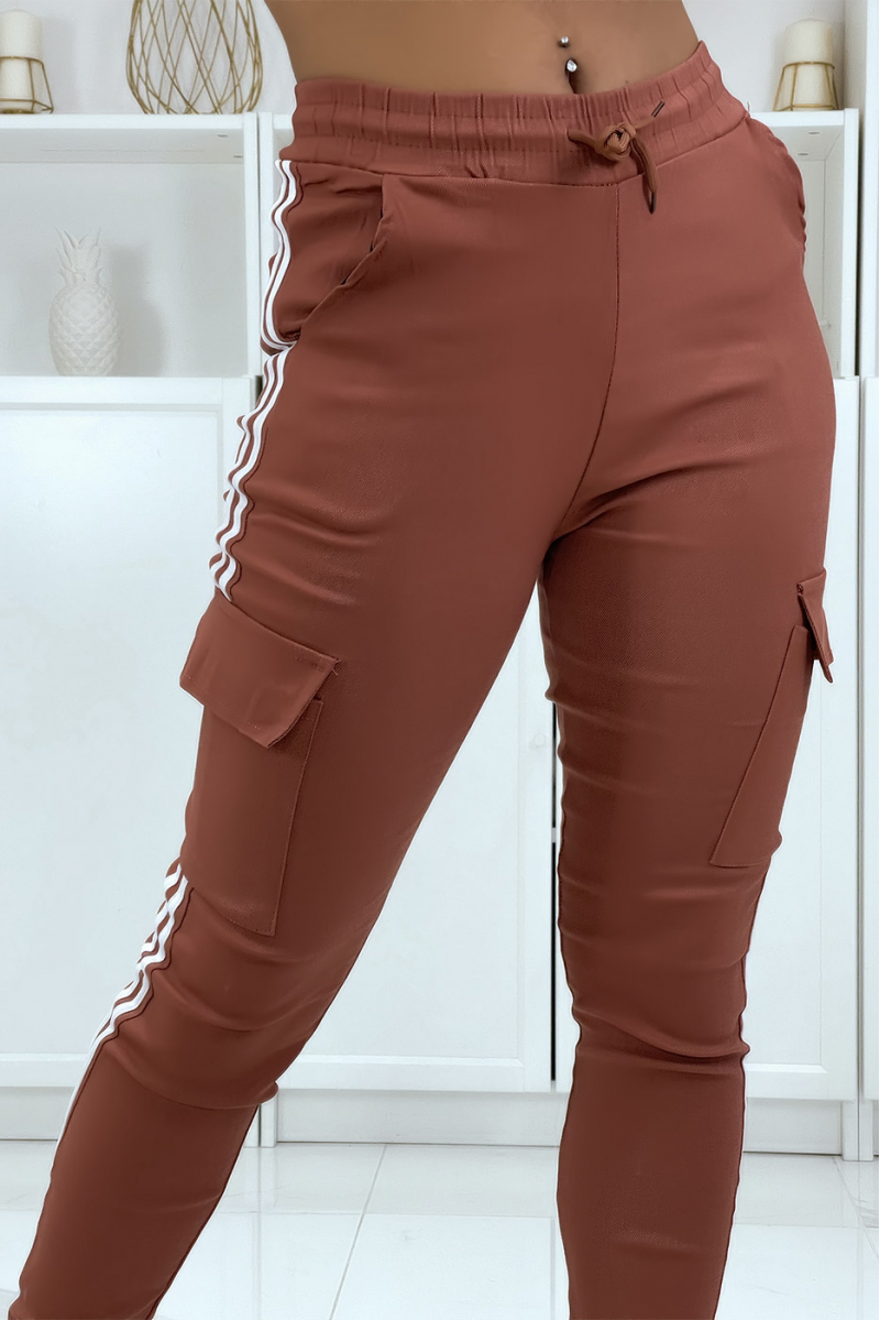 Cognac jeggings with white stripes and pockets - 1