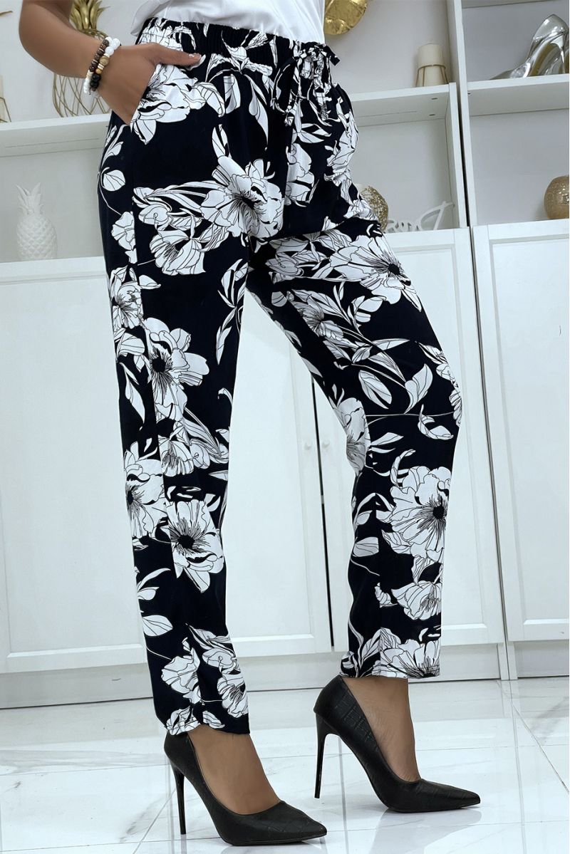 Black flowing pants with floral pattern B-54 - 3