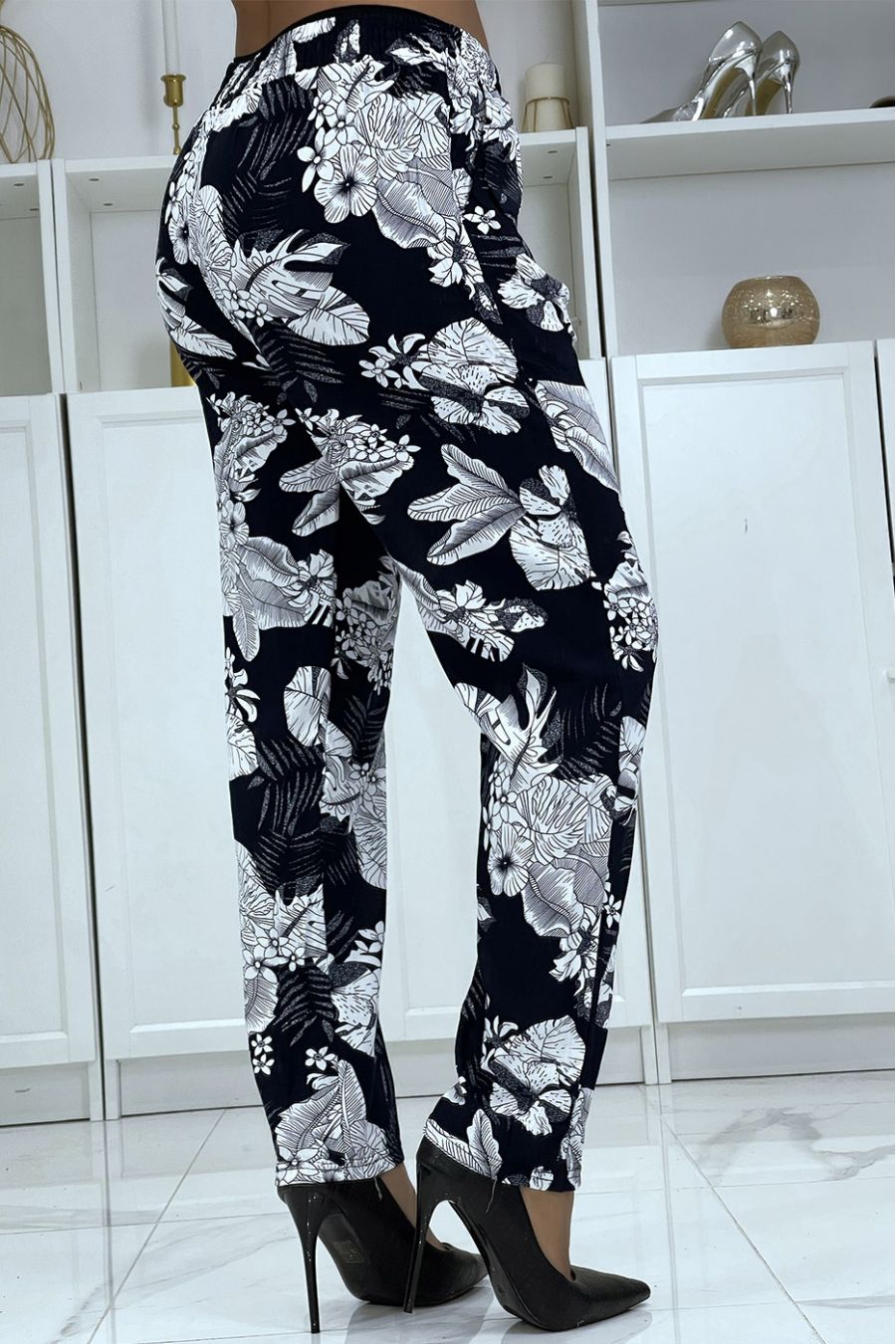 Fluid navy pants with floral pattern B-47 - 3