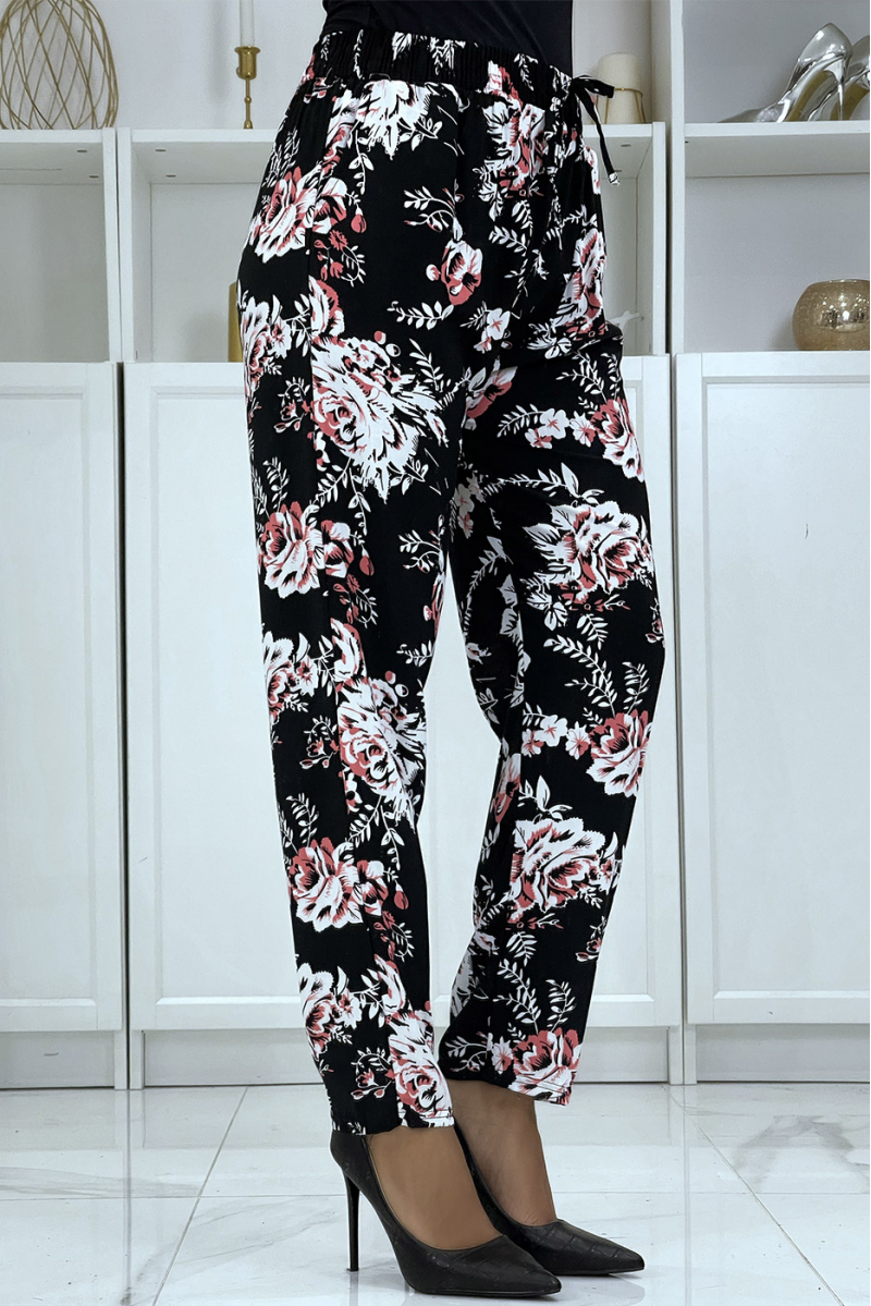 Fluid black cigarette pants with floral print B-35 - 3