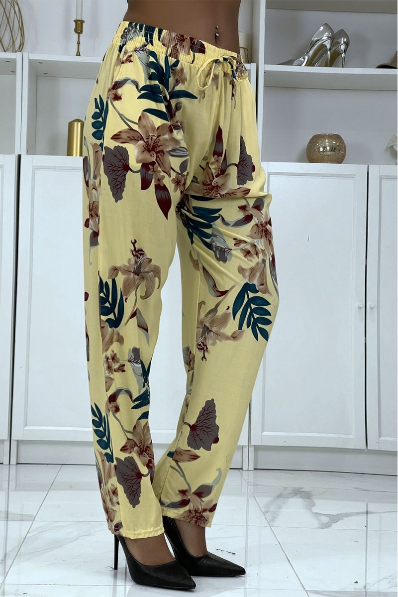 Fluid yellow pants with floral pattern B-36 - 2