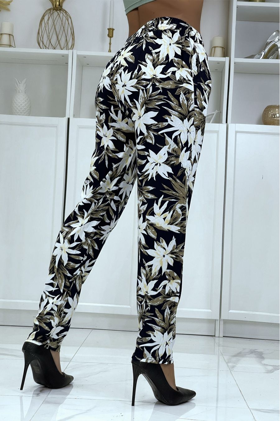 Pantalon fluide marine à motif floral B-10 - 3