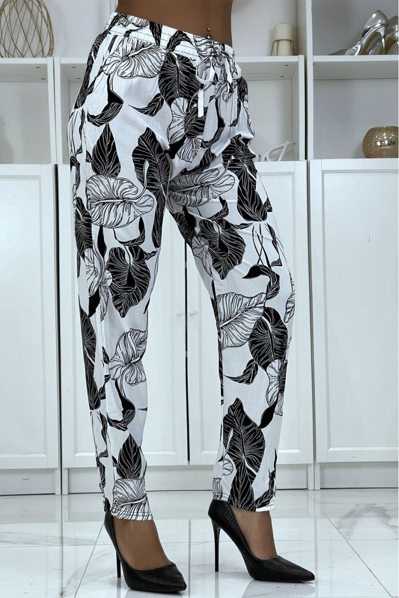 White flowing pants with floral pattern B-31 - 2