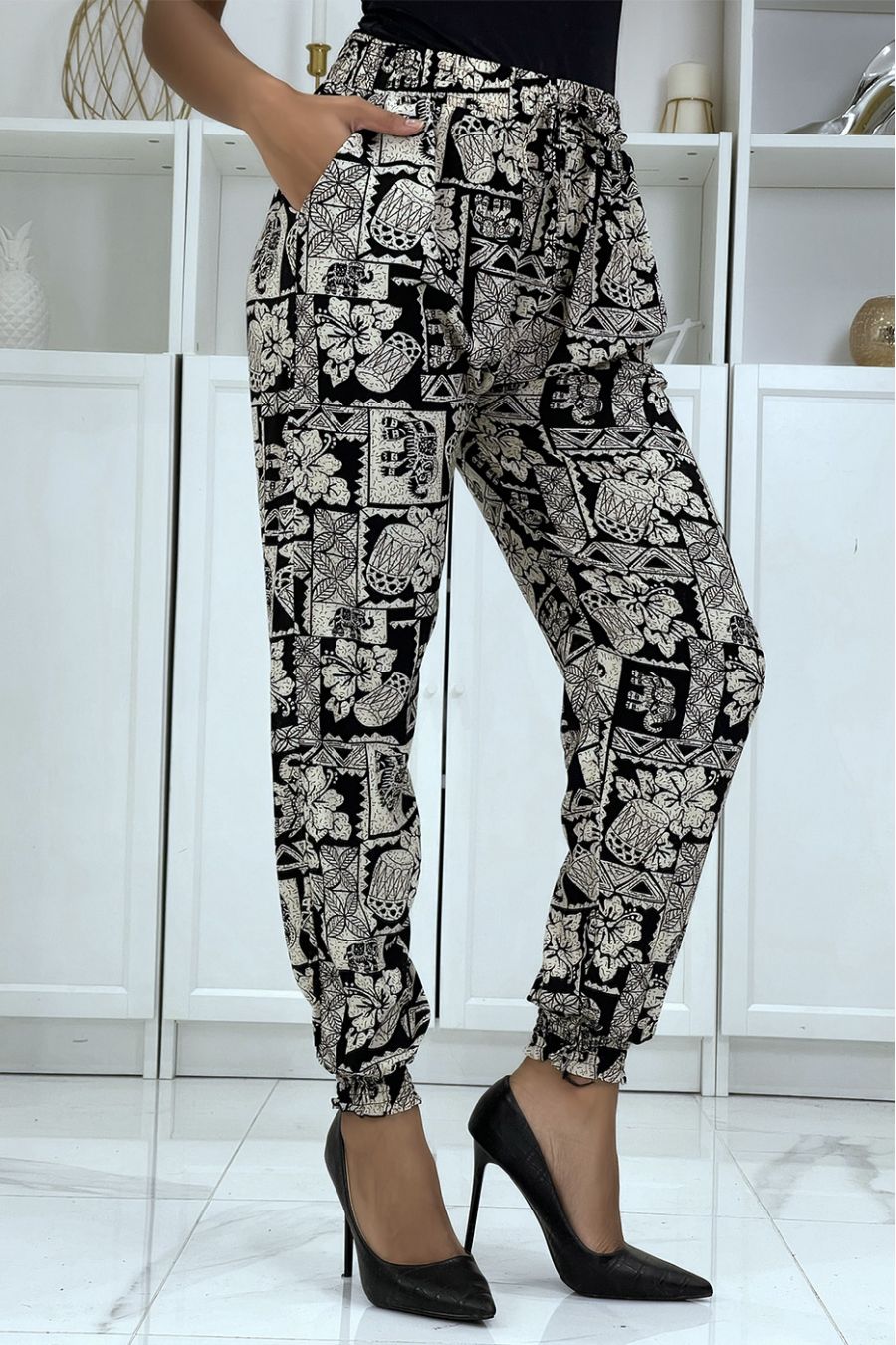 A-21 fluid black trousers with ethnic pattern - 2