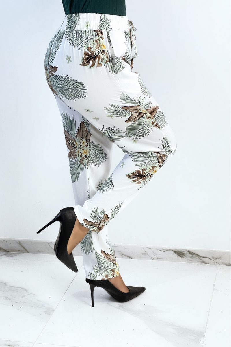 White fluid pants with foliage and floral print - 3