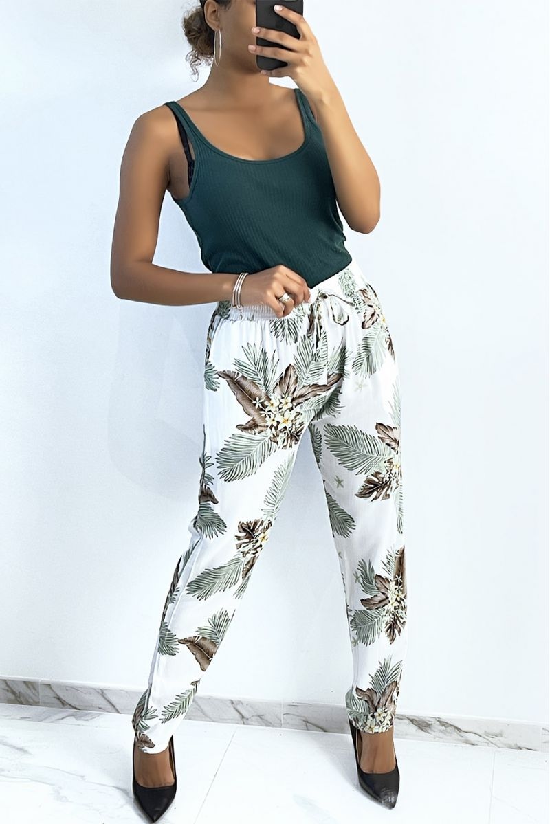 White fluid pants with foliage and floral print - 4