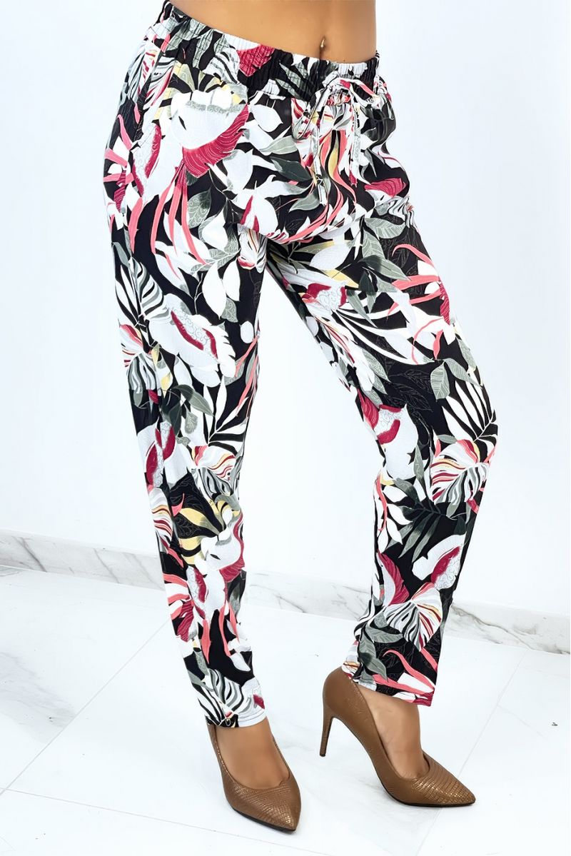 Fluid straight-cut black pants with large tropical print - 2