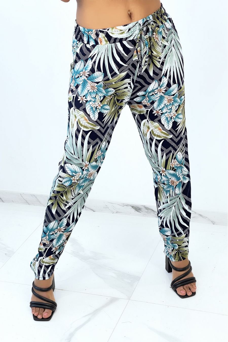Fluid navy pants with dotted stripes and floral print - 1