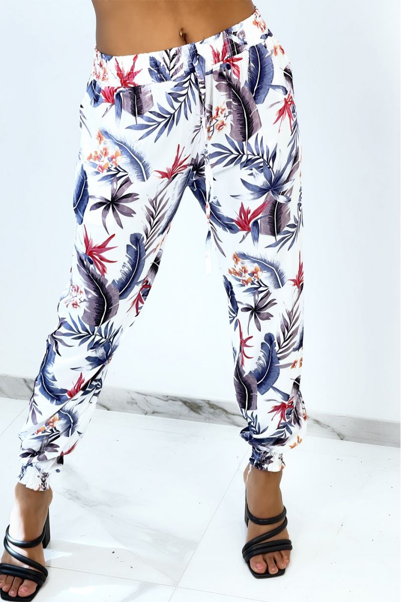 Fluid cigarette white trousers with foliage and feathers pattern - 1