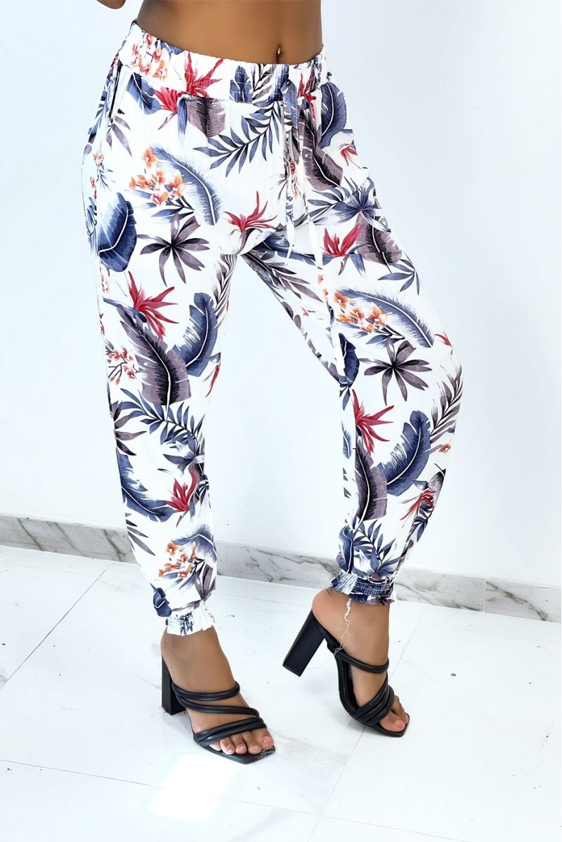 Fluid cigarette white trousers with foliage and feathers pattern - 2