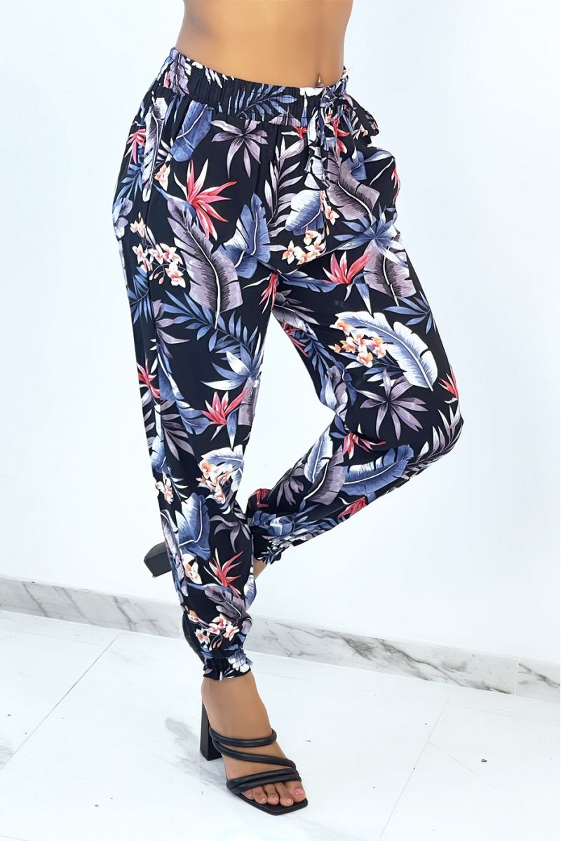 Fluid black cigarette trousers with foliage and feathers pattern - 2