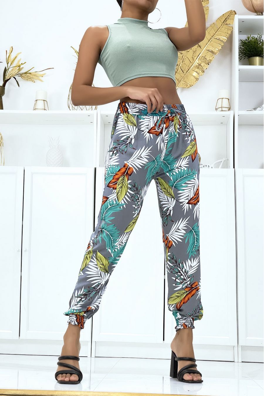 Fluid gray foliage pants with elastic waist and ankles - 1