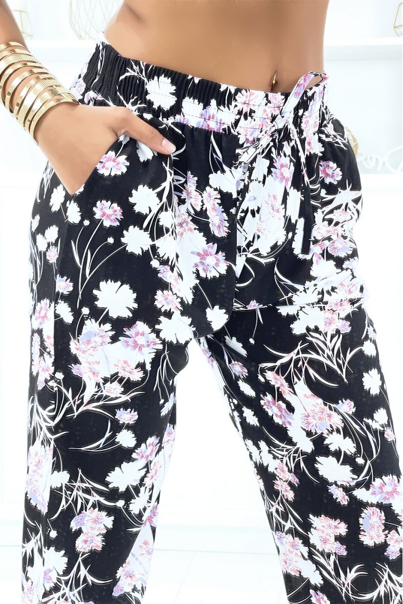 Flowing black foliage pants with elastic at the waist and ankles - 4
