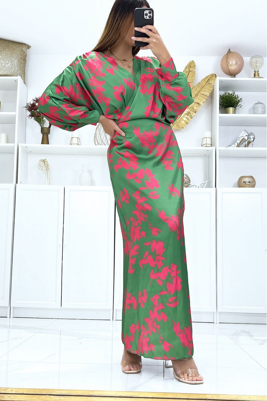 Robe longue verte satinée à col cache coeur évasé - 2