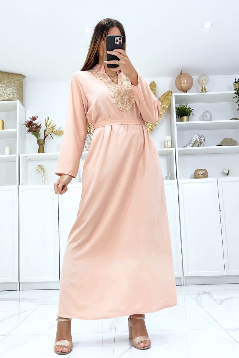 Long pink dress with long sleeves and embroidery on the collar - 1