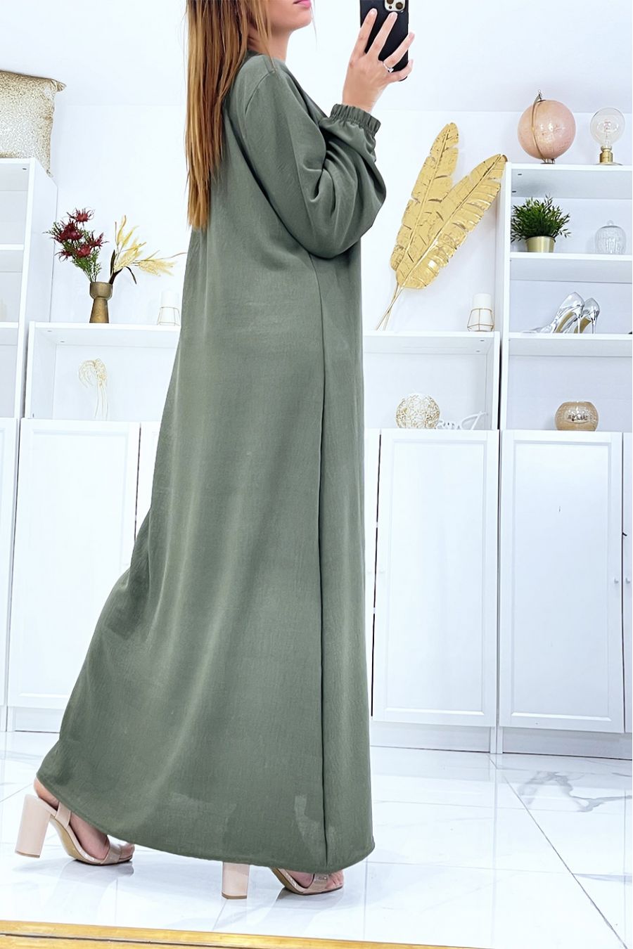 Robe kaki à manches longues et col brodé or - 3