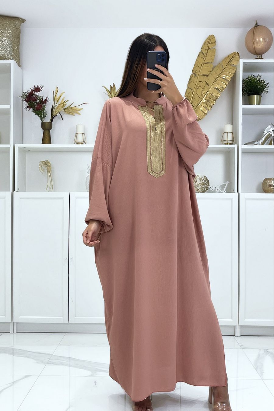Large size pink abaya with puffed sleeves and gold embroidery on the collar - 2