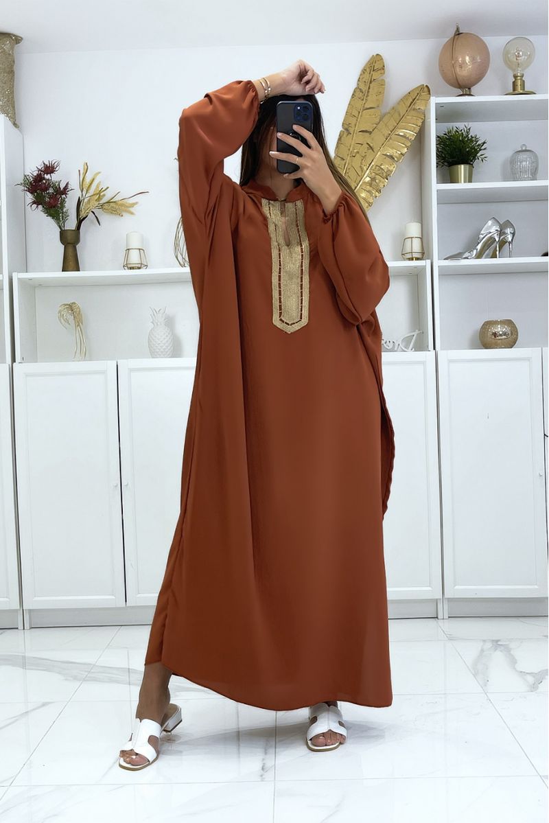 Plus size cognac abaya with puffed sleeves and gold embroidery on the collar - 3