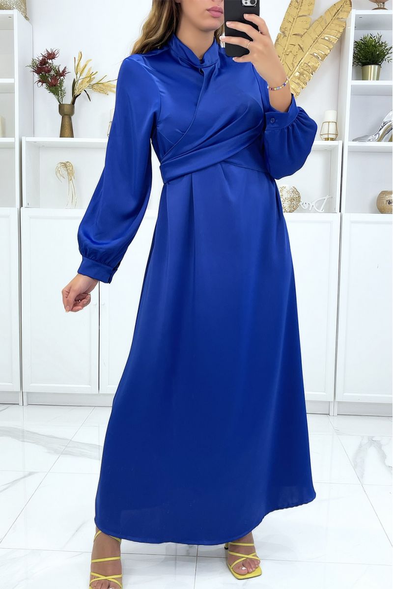 Koningsblauwe satijnen gekruiste jurk met opstaande kraag - 1