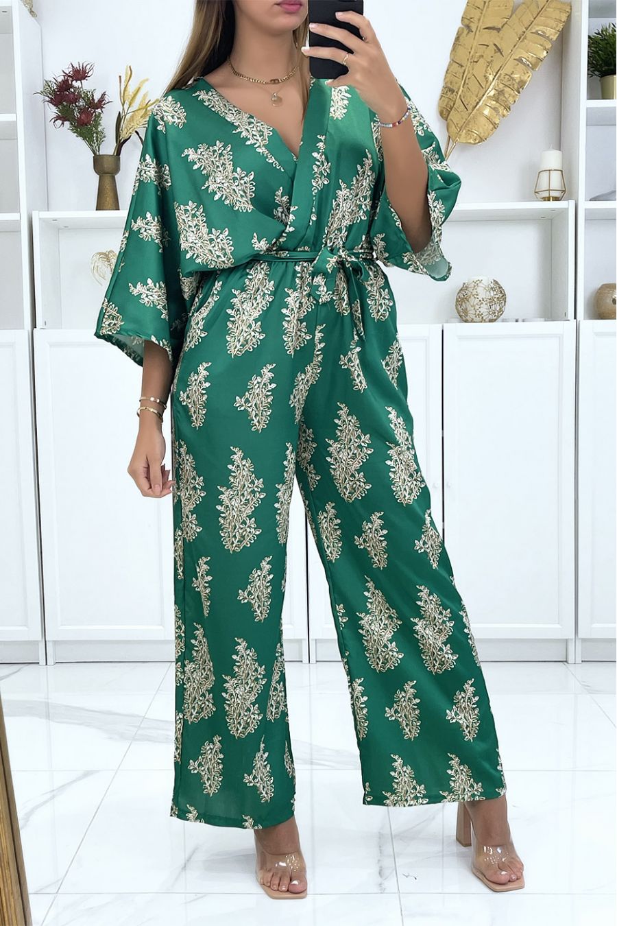 Combinaison verte satinée à motif branche dorée - 2