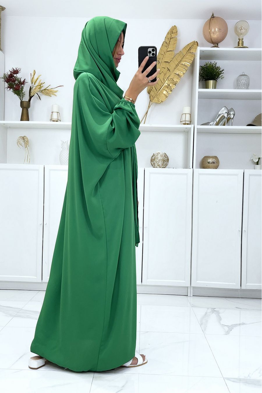 Abaya verte avec voile intégré pas chère couleur vitaminée - 3