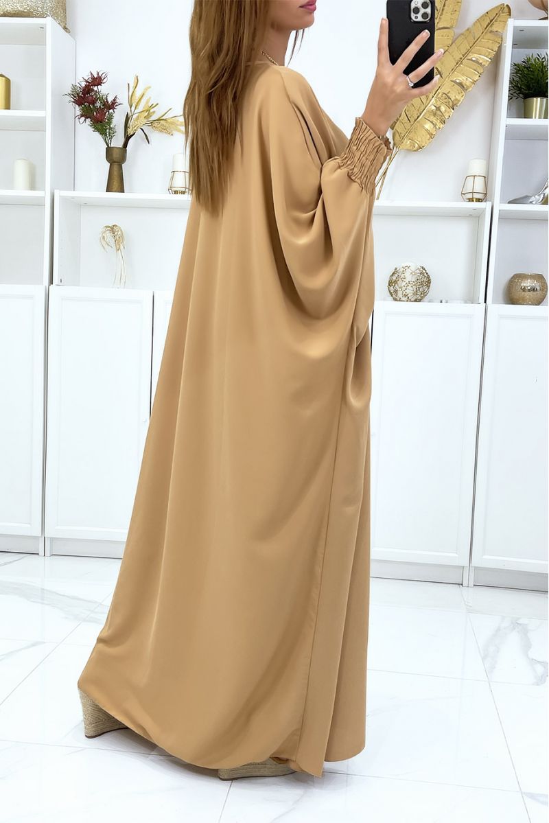 Longue abaya camel très ample avec élastique aux manches - 1 Longue abaya camel très ample avec élastique aux manches - 1