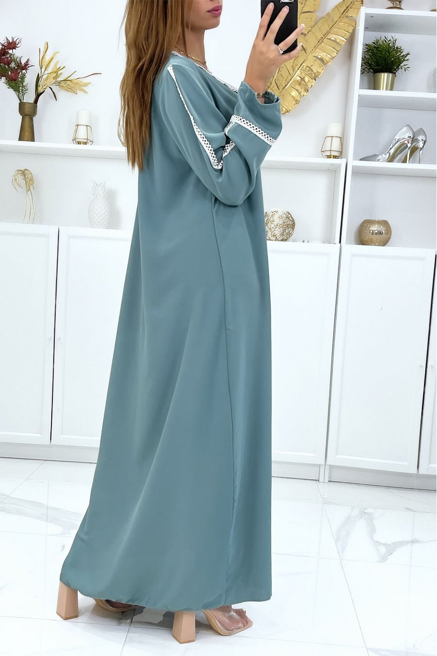 Long very loose water green abaya with lace on the sleeves and in the front - 1