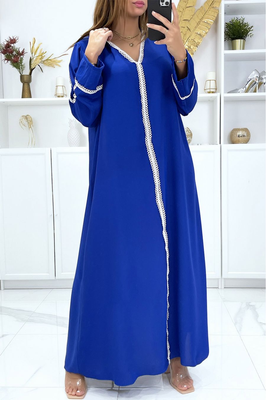 Lange zeer losse royal abaya met kant aan de mouwen en aan de voorkant - 4