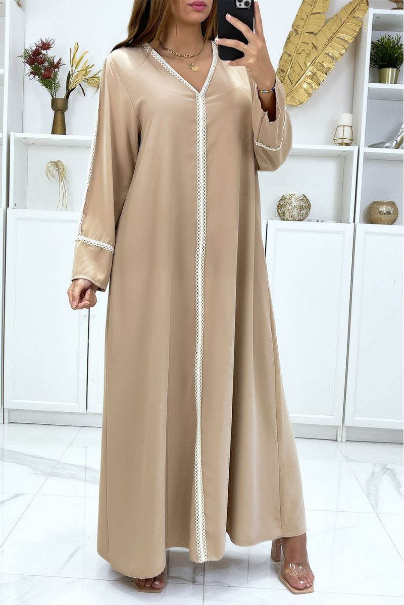 Longue abaya rose très ample avec dentelle aux manches et à l'avant - 3 Longue abaya rose très ample avec dentelle aux manches et à l'avant - 3