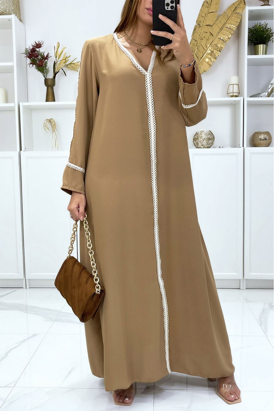 Long, very loose camel abaya with lace on the sleeves and in the front - 4