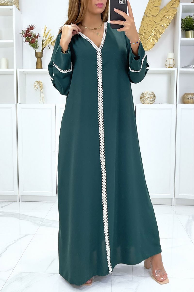 Lange, zeer losse groene abaya met kant aan de mouwen en aan de voorkant - 2 Lange, zeer losse groene abaya met kant aan de mouwen en aan de voorkant - 2