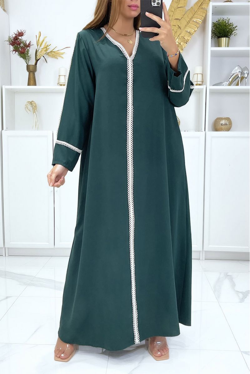 Lange, zeer losse groene abaya met kant aan de mouwen en aan de voorkant - 3 Lange, zeer losse groene abaya met kant aan de mouwen en aan de voorkant - 3