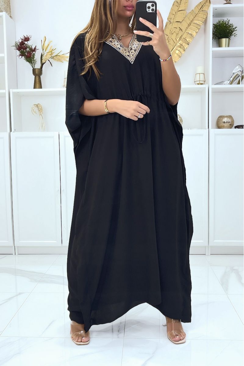 Longue abaya noir col V motif doré ajustable à la taille  - 2