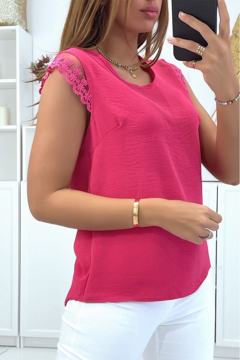 Fuchsia sleeveless blouse with lace on the back and shoulders - 1