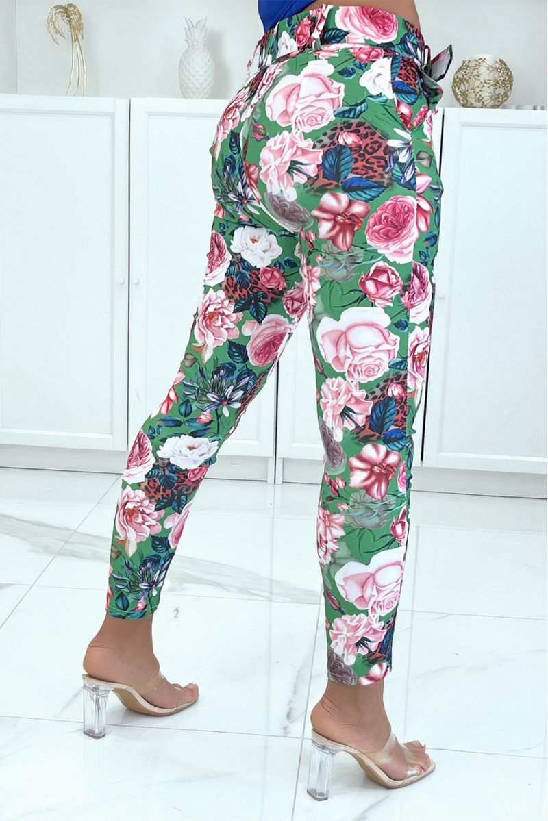 Floral green stretch trousers with pleats, pockets and belt - 5