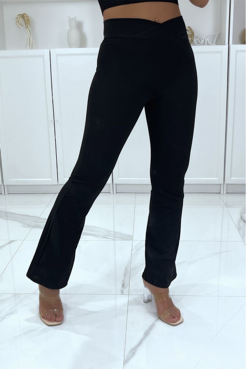 Black bell bottom trousers crossed at the waist - 4