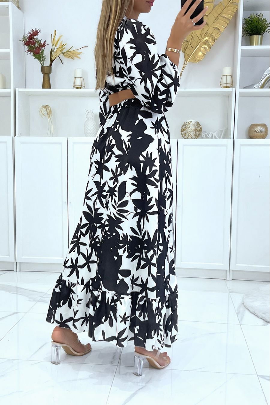 Longue robe satiné et croisé motif fleuris noir et blanc - 5