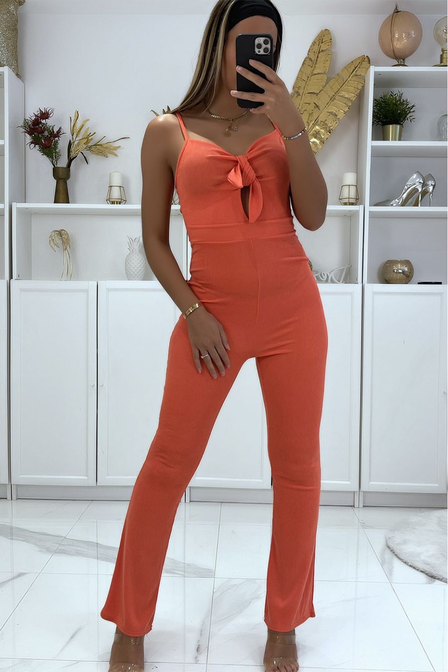 Koraal jumpsuit van geribbeld materiaal met strik bij de buste - 2