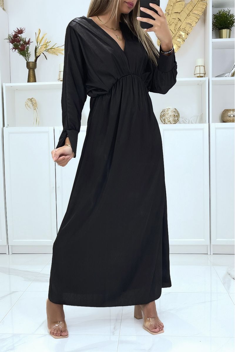 Longue robe noire col V over size au buse avec joli motif satiné - 3 Longue robe noire col V over size au buse avec joli motif satiné - 3