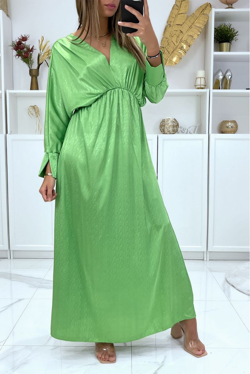 Long green V-neck dress over size at the nozzle with pretty satin pattern - 2