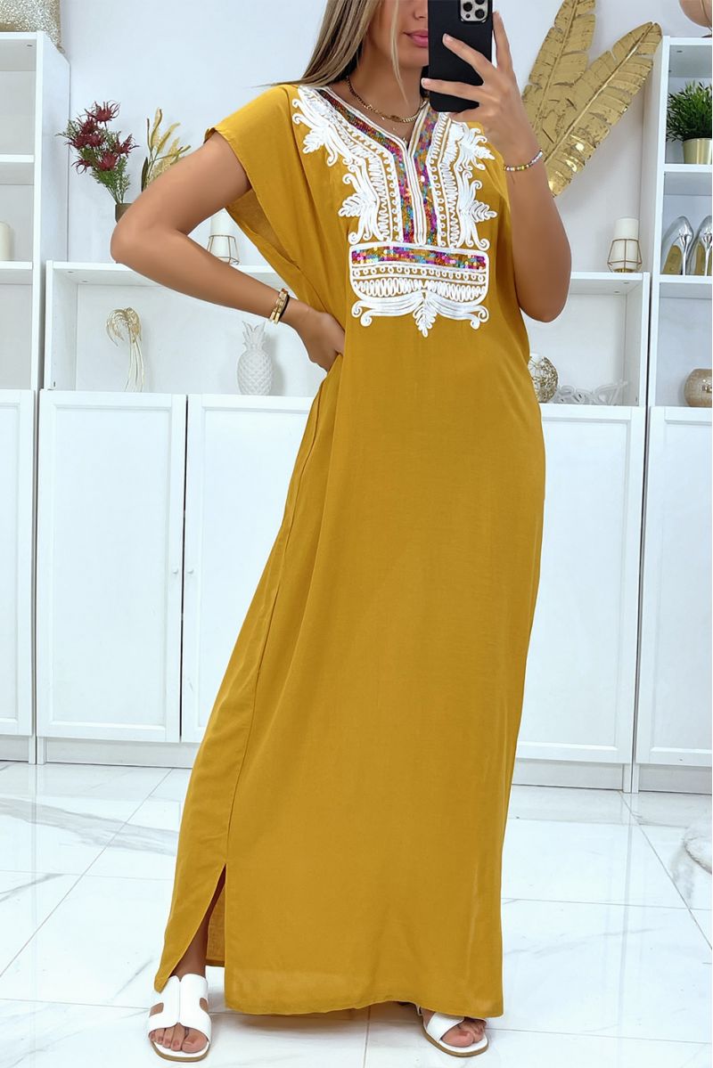 Long dress, mustard djellaba with sequined details and oriental pattern with gold thread - 1
