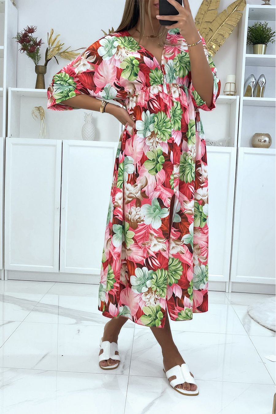 Roze bloemenjurk V-hals halflange mouw split aan de zijkanten - 1