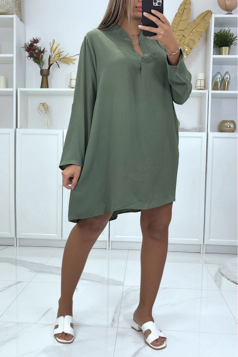 Robe tunique kaki oversize avec petits boutons sur les manches - 1