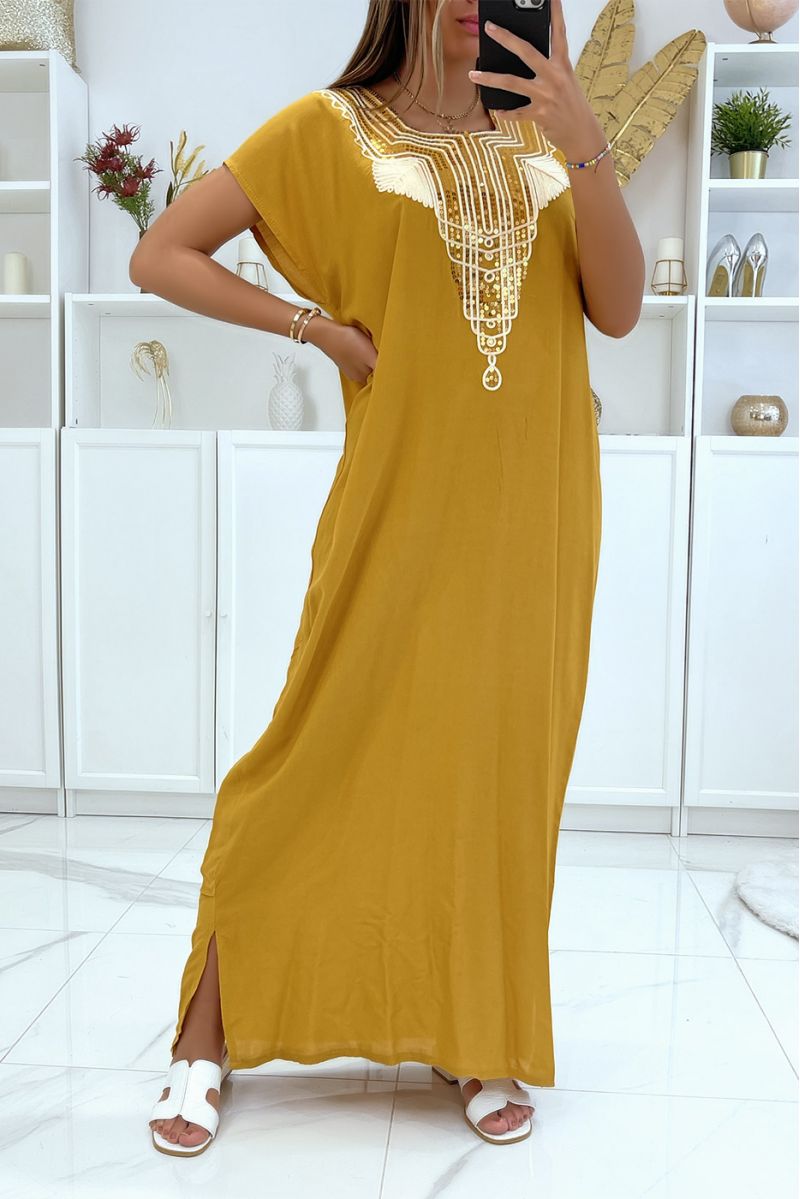 Lange jurk, mosterd djellaba met lovertjes details en oosters patroon met gouddraad - 2