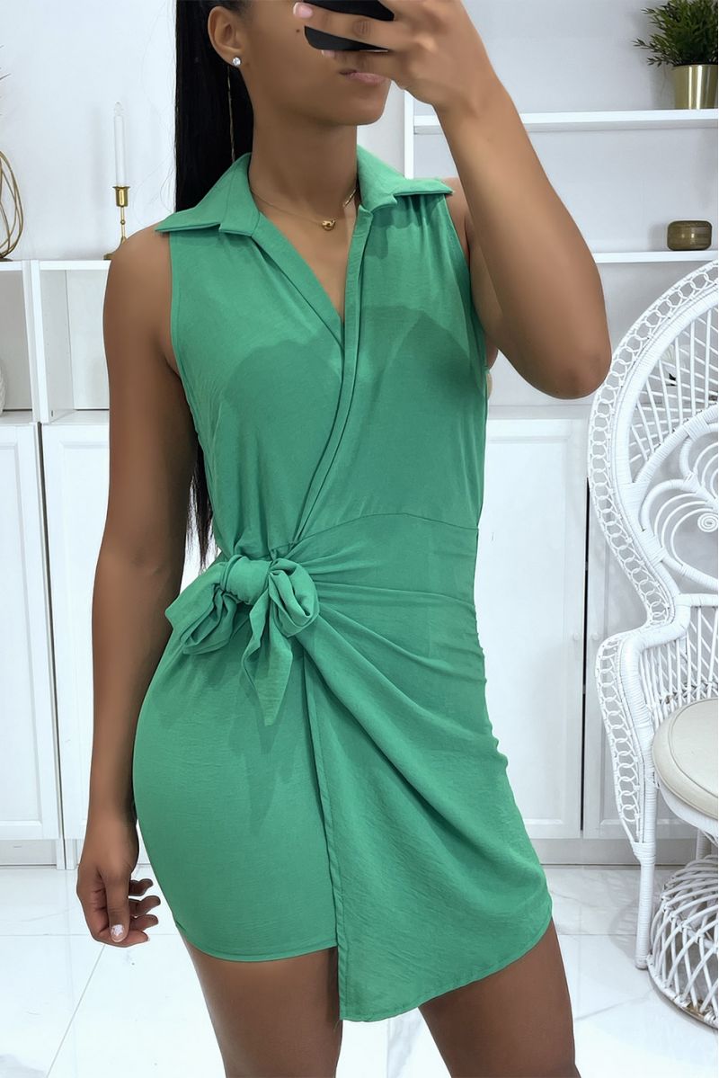 Short green wrap dress fitted at the waist with pretty lapel collar - 2