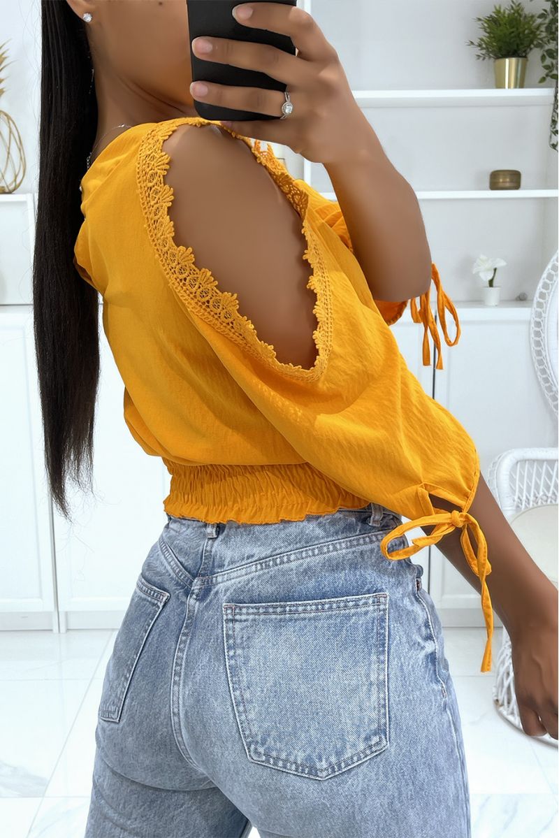 Orange crop top elastic at the waist round neck and long sleeves with bare shoulders - 3